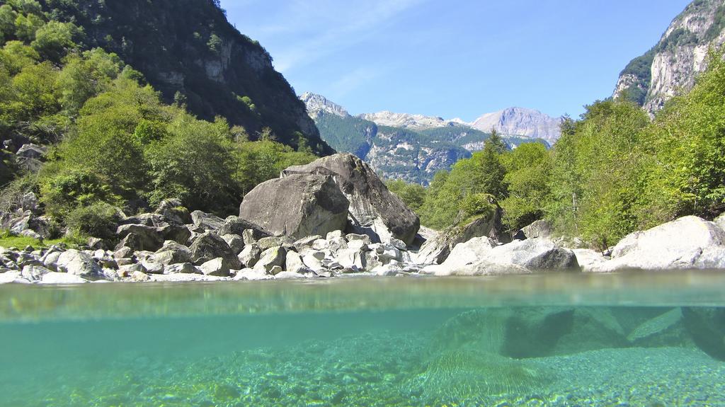 Хостел Baracca Backpacker Aurigeno Экстерьер фото