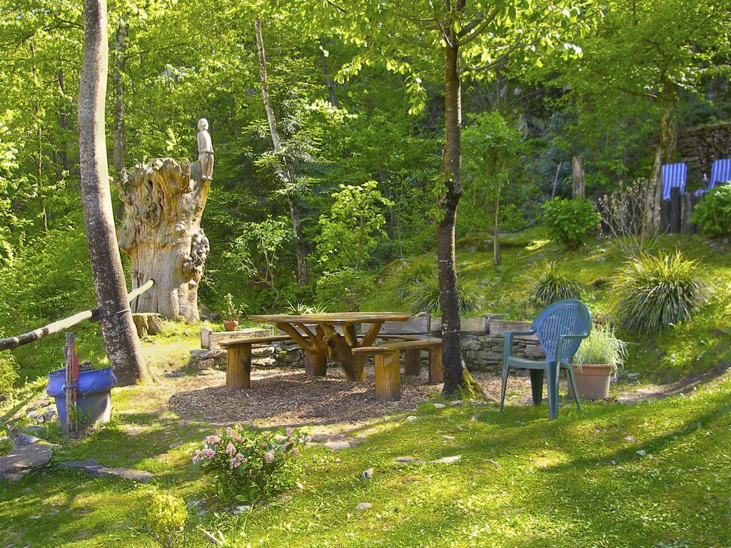 Хостел Baracca Backpacker Aurigeno Экстерьер фото